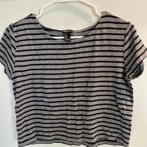 Forever 21 Gray and Black Fitted Crop T-Shirt